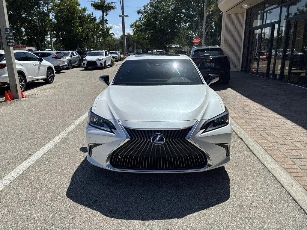lexus es hybrid 2020 58AD21B1XLU012424 image lexus es hybrid 2020 58AD21B1XLU012424 image